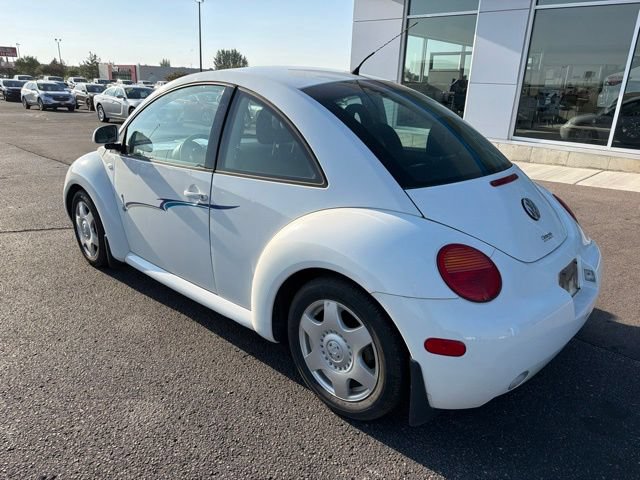 volkswagen new beetle 2000 3VWCA21C1YM467982 image volkswagen new beetle 2000 3VWCA21C1YM467982 image